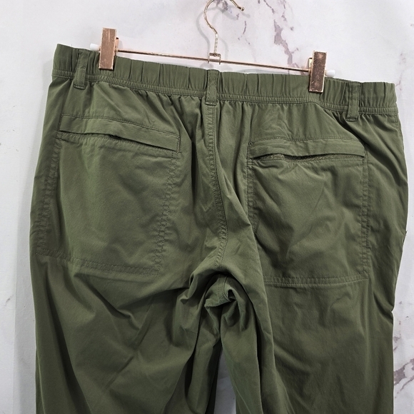 REI Co Op Pants Women 12 Petite Green Outdoor Hiking Nylon UPF Synch - Picture 6 of 12